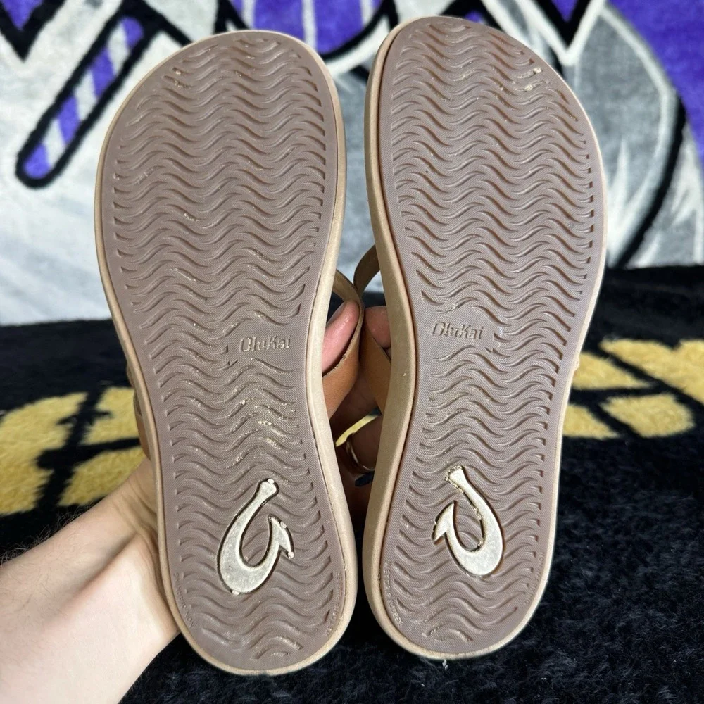 Size 39/W9 - OluKai Kapehe Luana Flip Flops Womens Sahara Leather Shoes